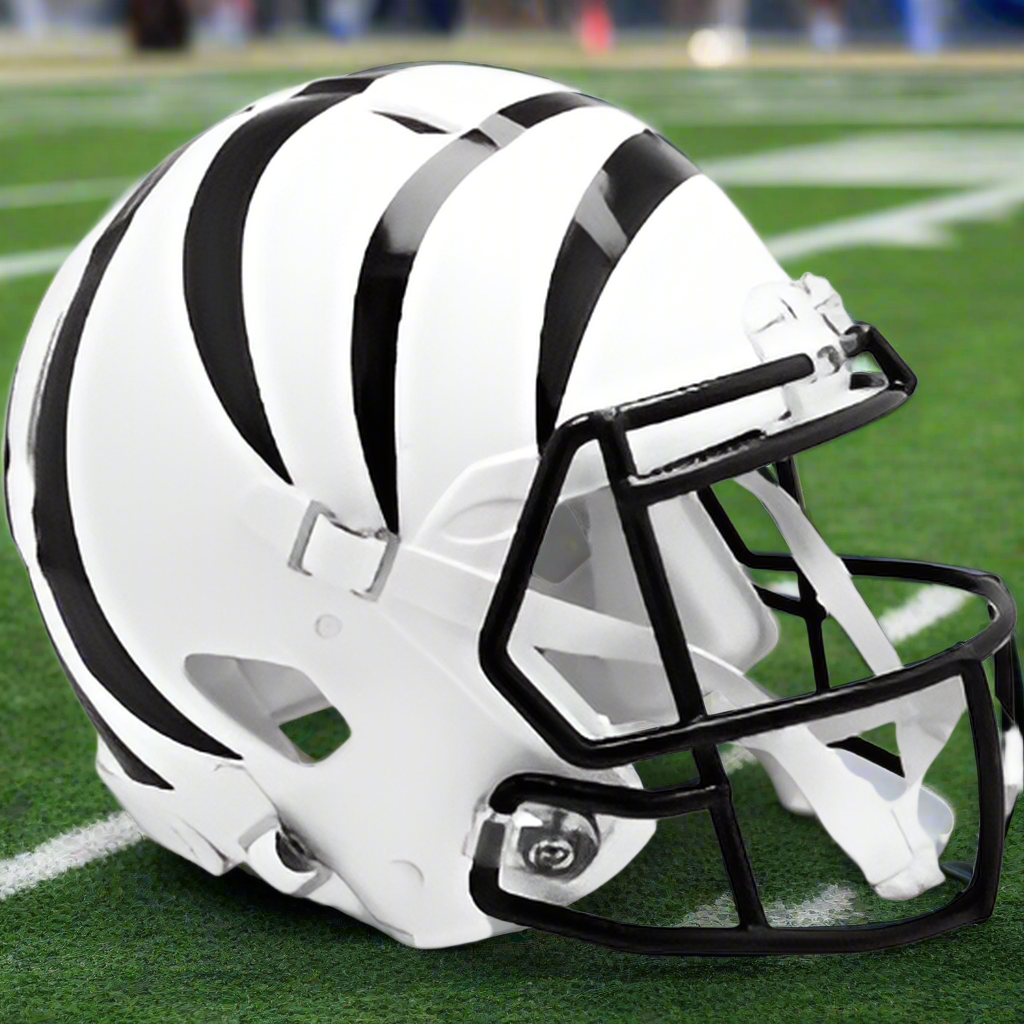 Cincinnati Bengals ⚪⚫ 2022 Alternate Riddell Speed Authentic Full Size Helmet - Jungle Ice